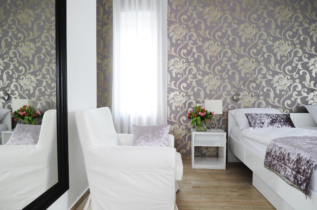 Garni Hotel Azur Ljubljana Oda fotoğraf